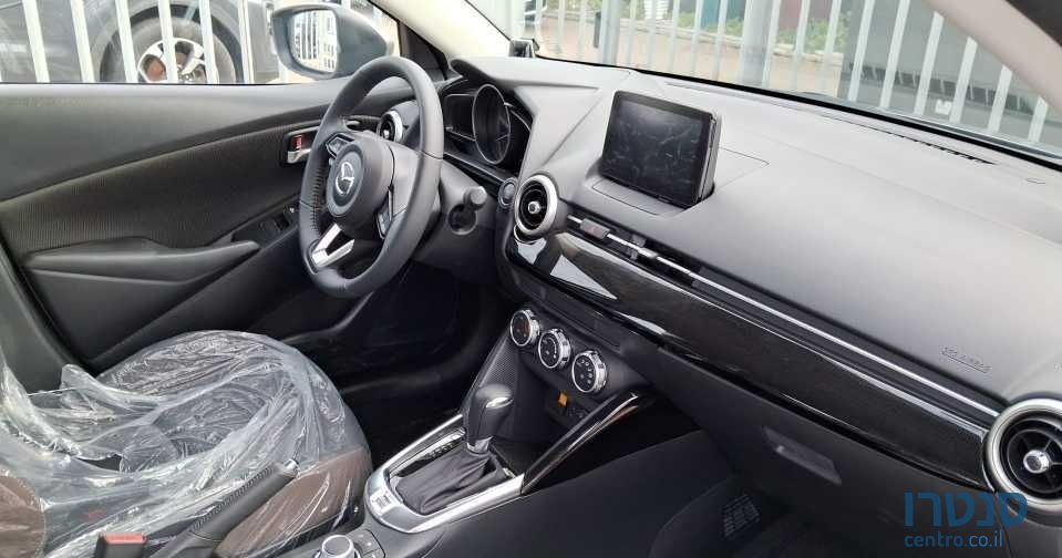 2023' Mazda 2 מאזדה photo #2