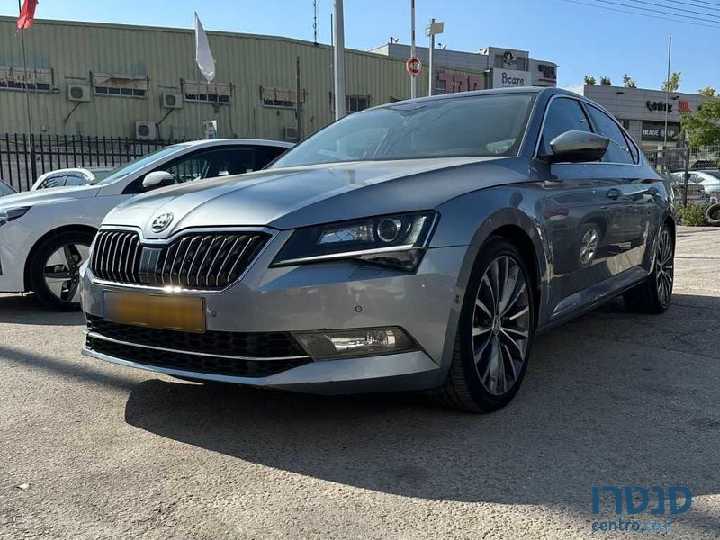 2019' Skoda Superb סקודה סופרב photo #6