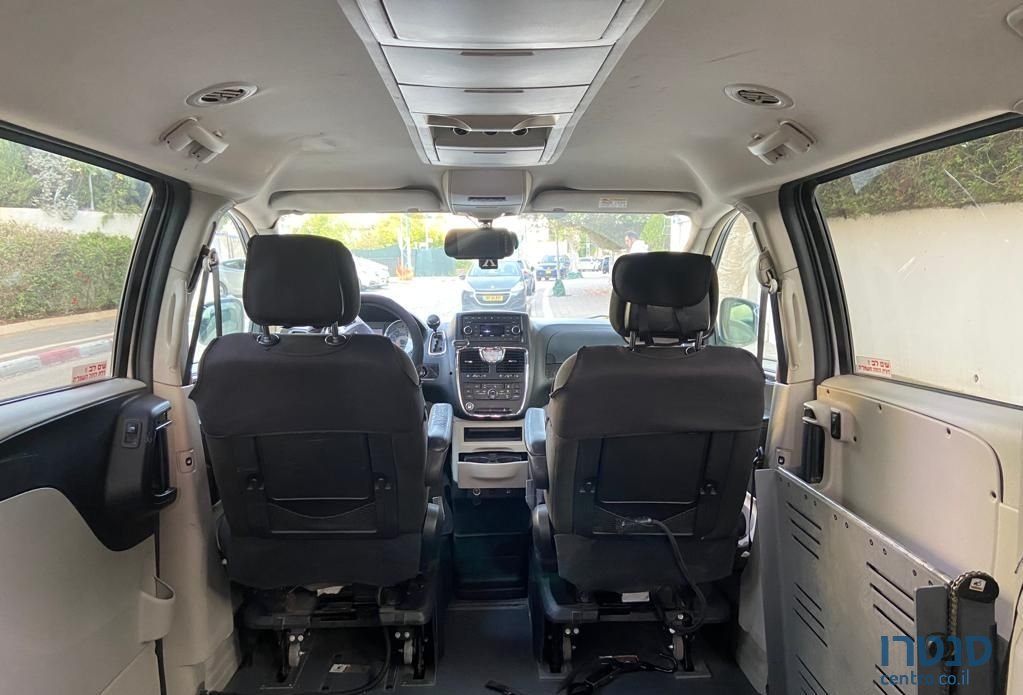 2016' Chrysler Grand Voyager קרייזלר גראנד וויאג'ר photo #5