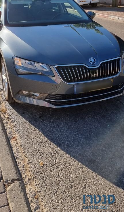2016' Skoda Superb סקודה סופרב photo #3
