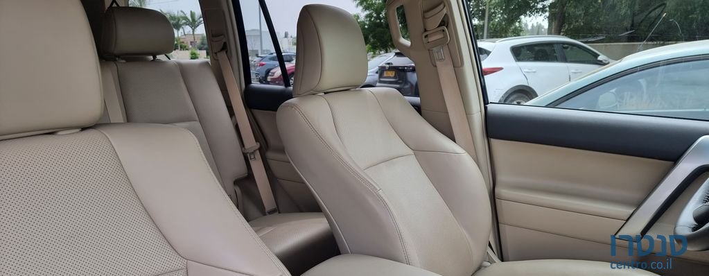 2022' Toyota Land Cruiser טויוטה לנד קרוזר photo #4