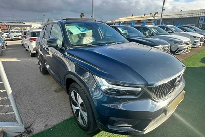 2021' Volvo XC40 וולוו