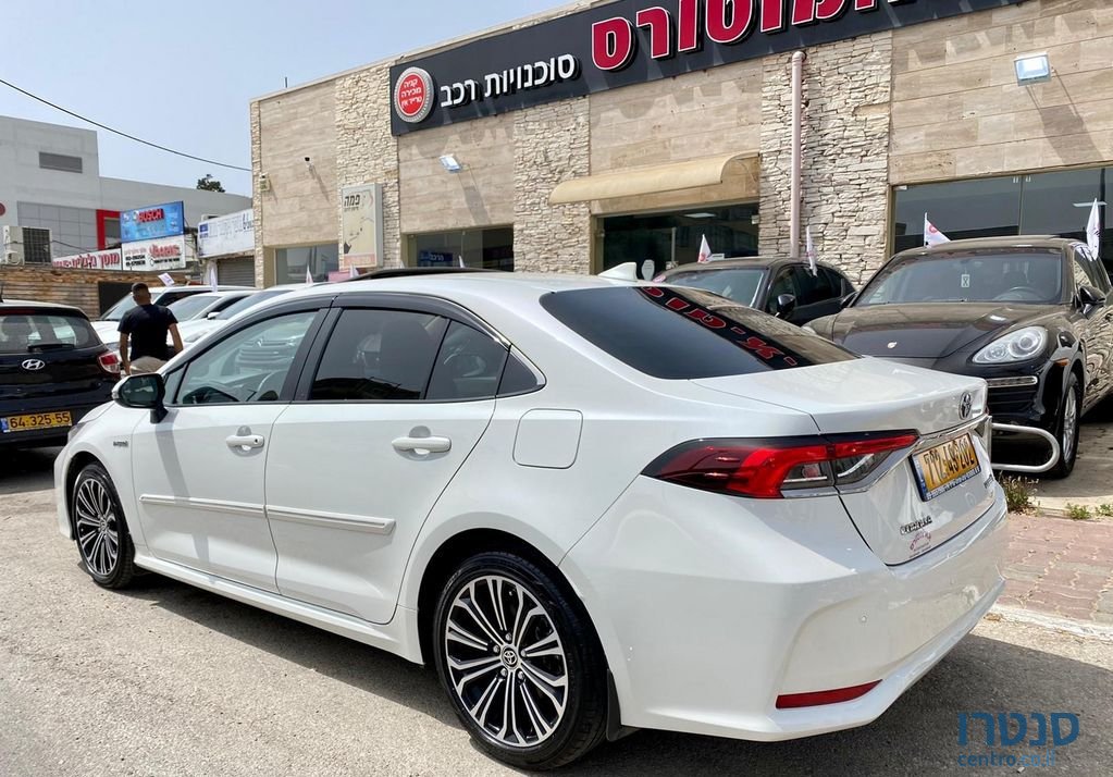 2020' Toyota Corolla טויוטה קורולה photo #5