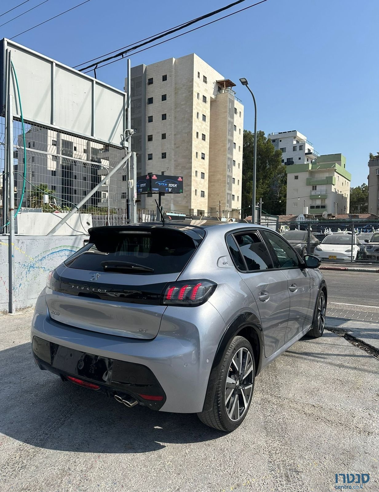 2021' Peugeot 208 פיג'ו photo #3