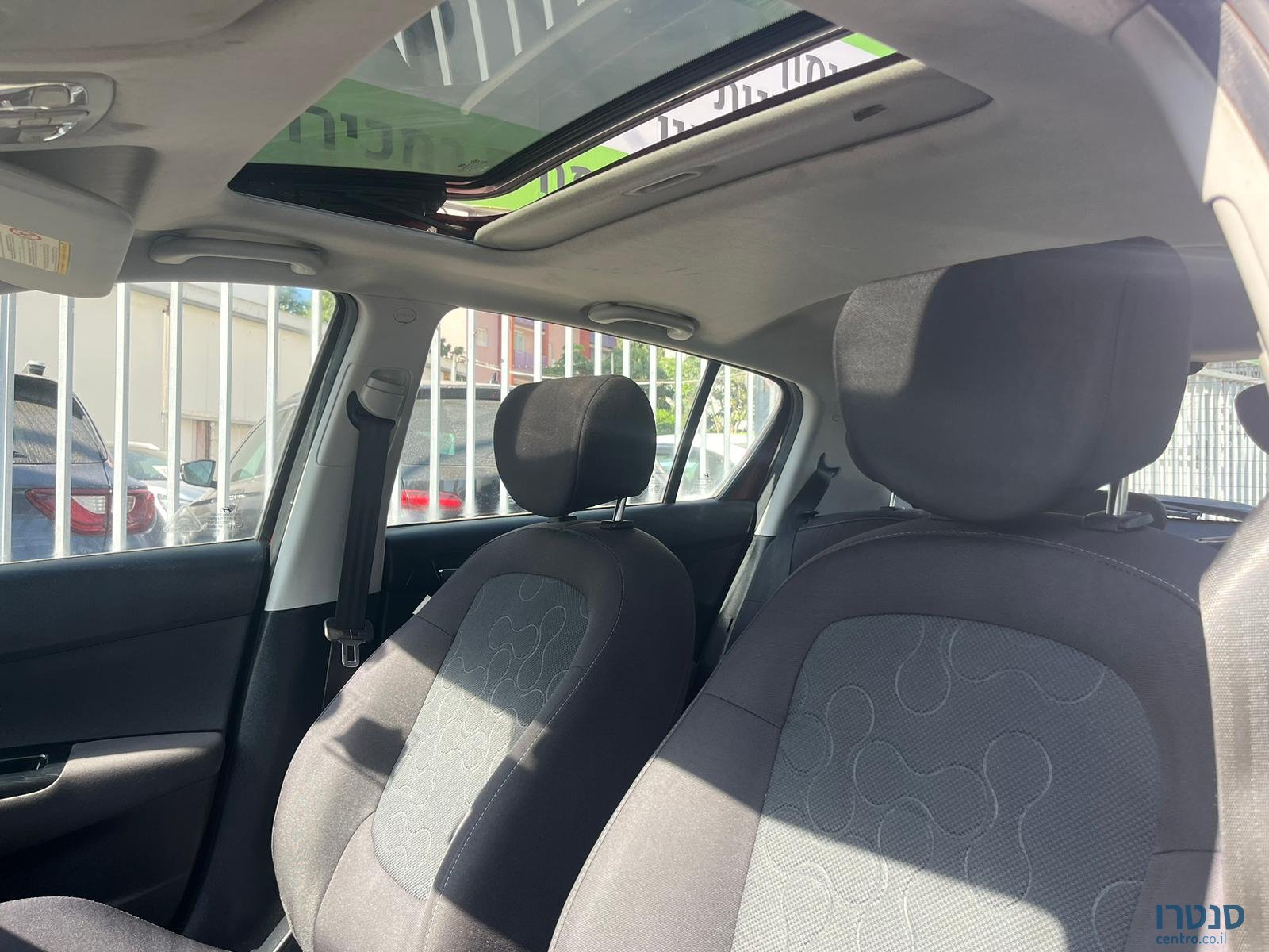 2011' Hyundai i20 photo #4