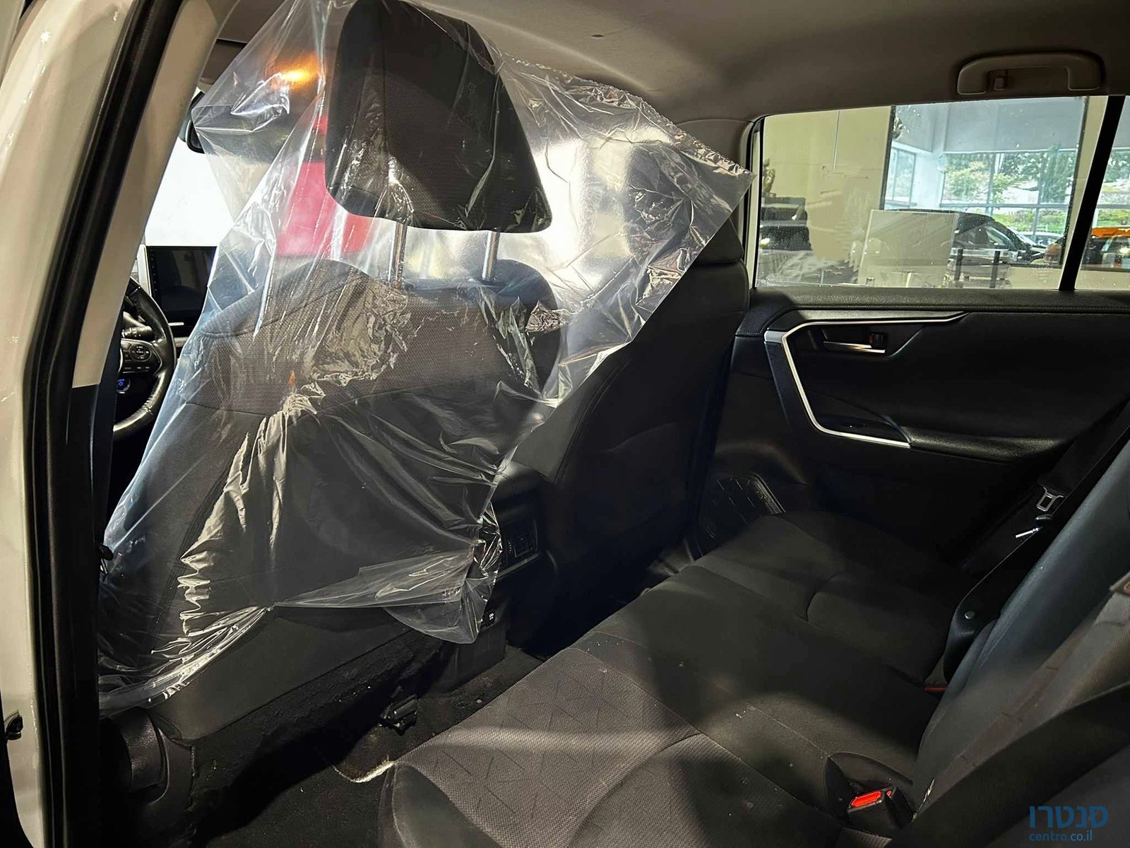 2022' Toyota RAV4 photo #6