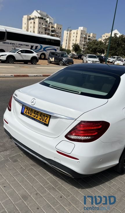 2020' Mercedes-Benz E-Class מרצדס photo #3