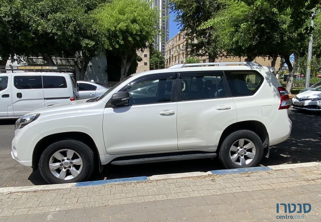 2015' Toyota Land Cruiser טויוטה לנד קרוזר photo #2
