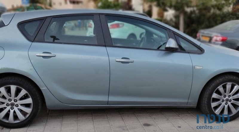 2012' Opel Astra אופל אסטרה photo #4