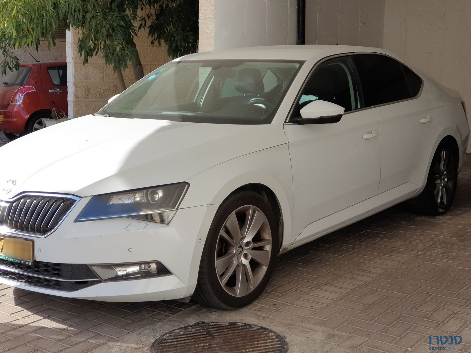 2016' Skoda Superb סקודה סופרב photo #1