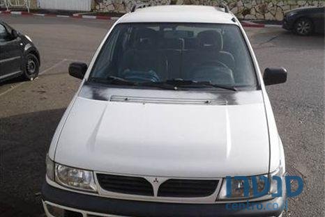 2001' Mitsubishi Space Wagon מיצובישי ספייסווגן photo #2