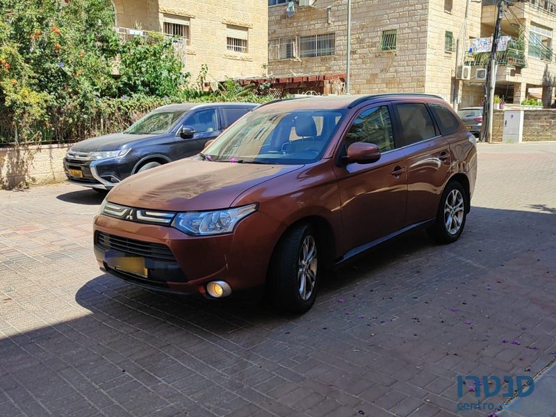 2013' Mitsubishi Outlander מיצובישי אאוטלנדר photo #2