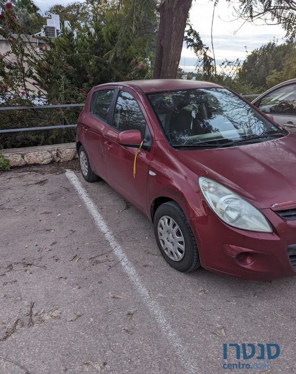 2010' Hyundai i20 יונדאי photo #3