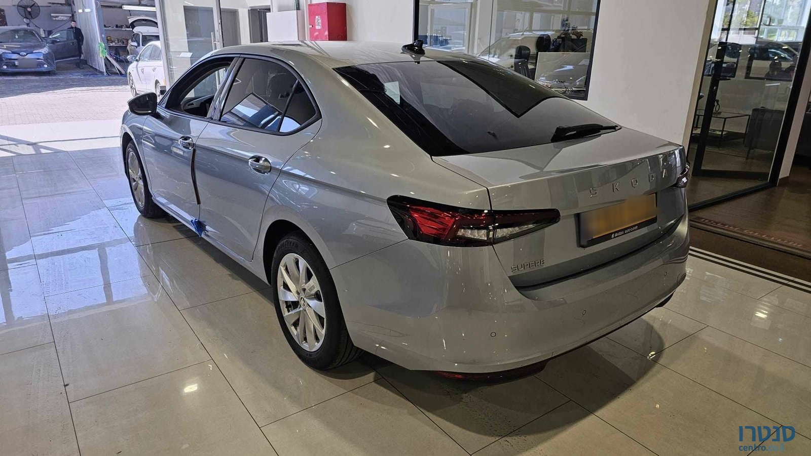 2025' Skoda Superb SELECTION FL photo #4