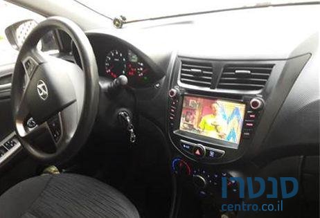 2017' Hyundai i25 יונדאי photo #1