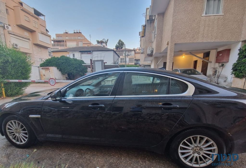 2014' Jaguar XF יגואר photo #4