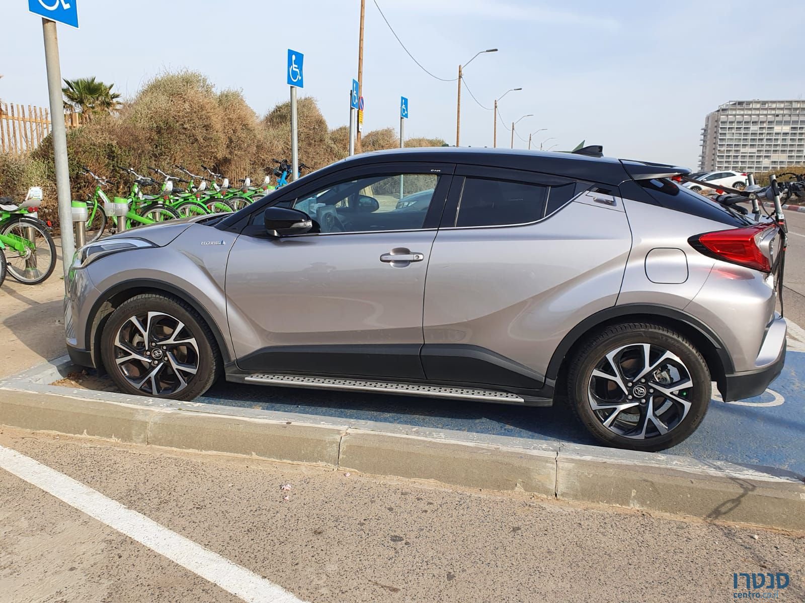 2019' Toyota C-Hr טויוטה C-Hr photo #3