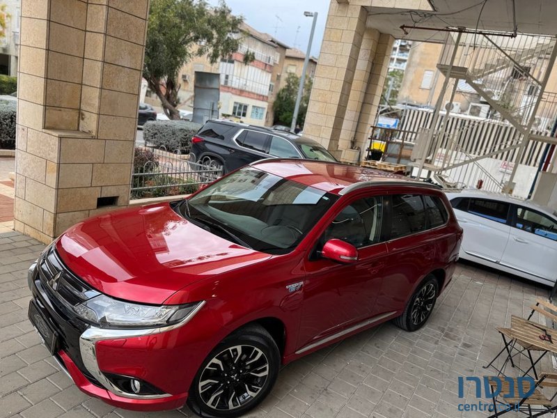 2018' Mitsubishi Outlander מיצובישי אאוטלנדר photo #6