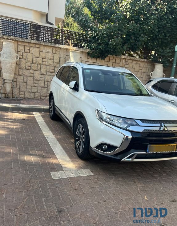 2021' Mitsubishi Outlander מיצובישי אאוטלנדר photo #1