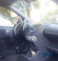 2012' Peugeot 107 photo #2