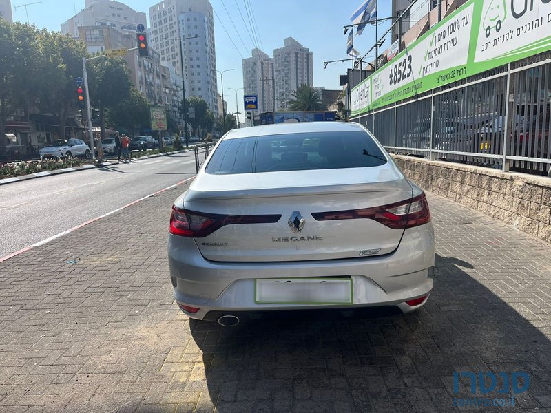 2021' Renault Megane photo #5