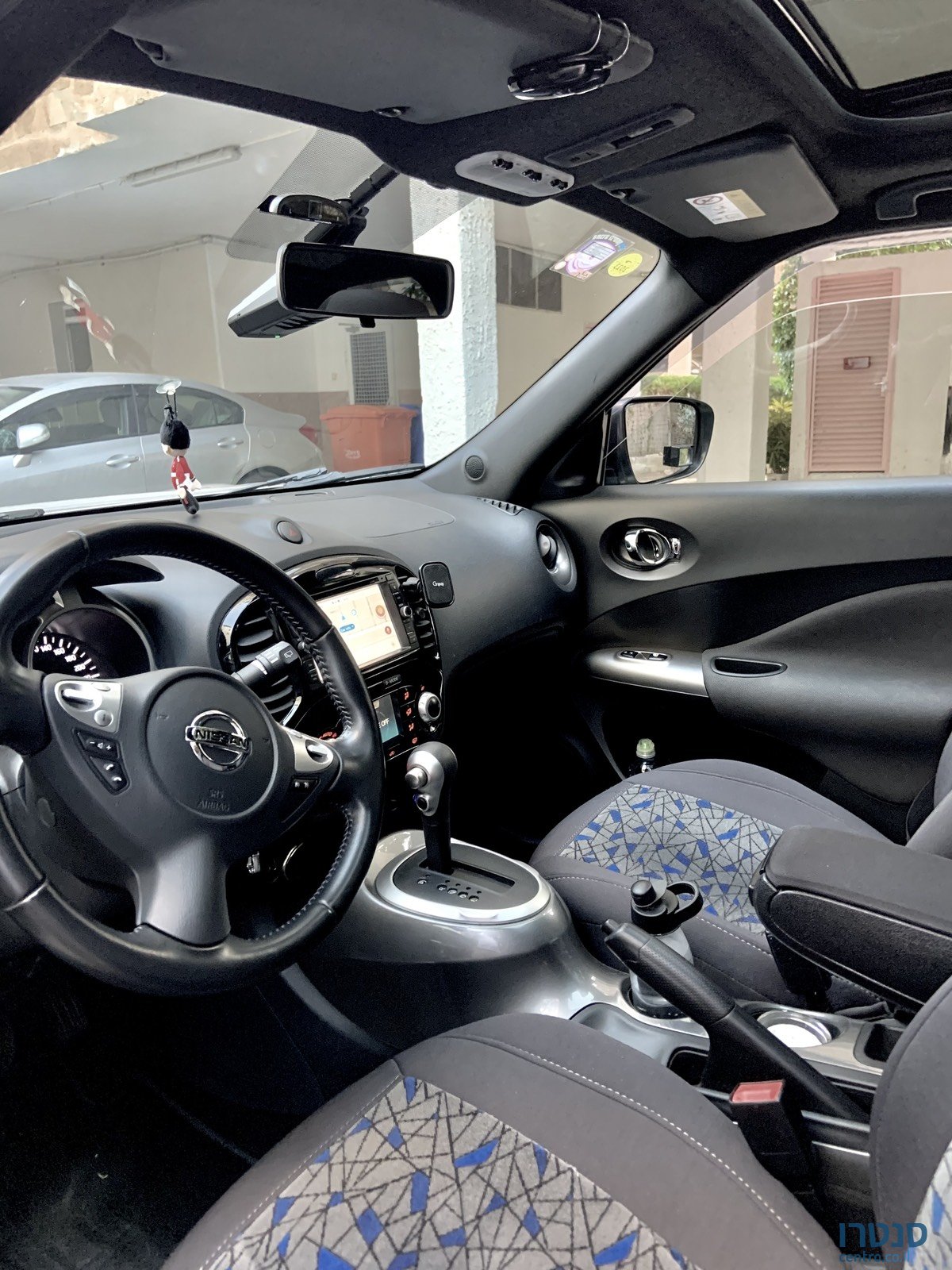 2019' Nissan Juke Acenta photo #2