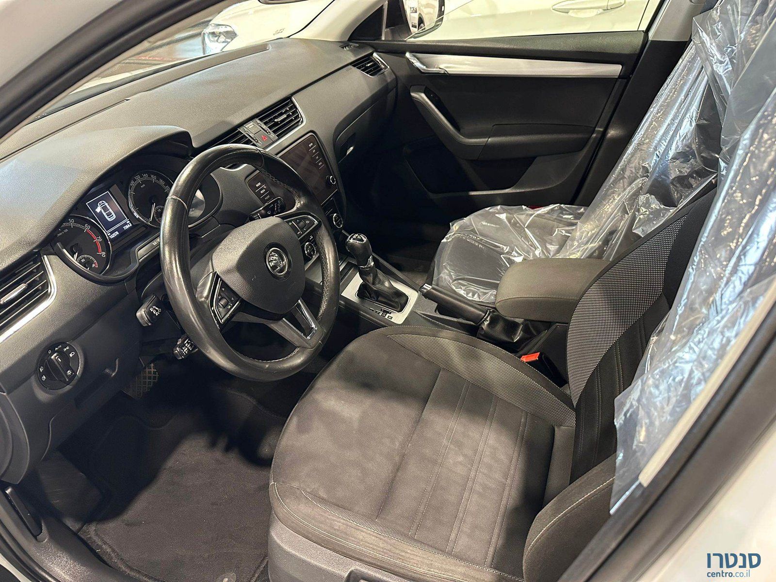 2019' Skoda Octavia photo #5