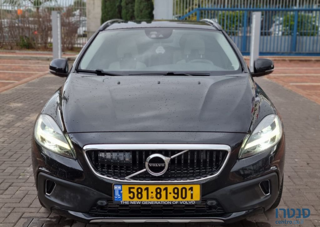 2019' Volvo V40 וולוו קרוס קאנטרי photo #1