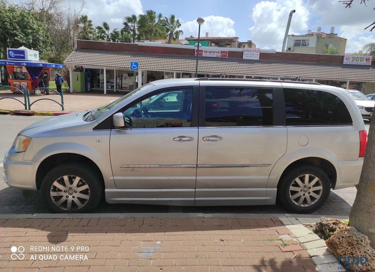2012' Chrysler Grand Voyager קרייזלר גראנד וויאג`ר photo #2
