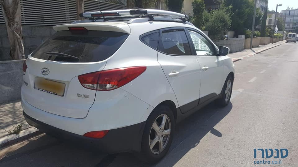 2010' Hyundai ix35 photo #3