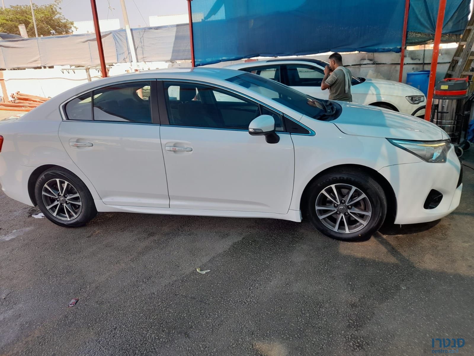 2017' Toyota Avensis טויוטה אונסיס photo #2