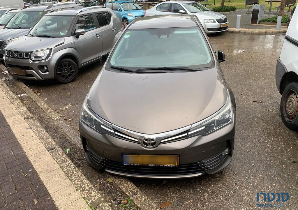 2017' Toyota Corolla טויוטה קורולה photo #2