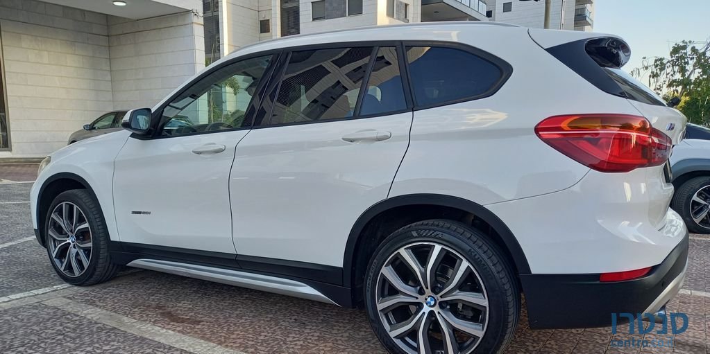2017' BMW X1 ב.מ.וו photo #1