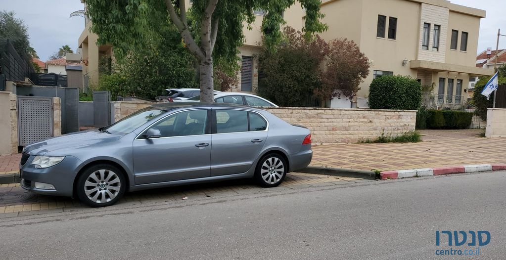 2012' Skoda Superb סקודה סופרב photo #1