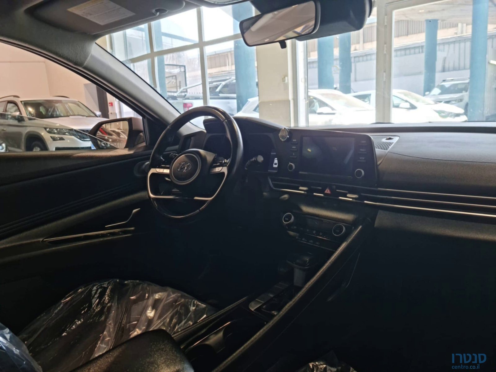 2022' Hyundai Elantra photo #5