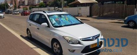 2011' Hyundai I30Cw I30Cw יונדאי photo #2