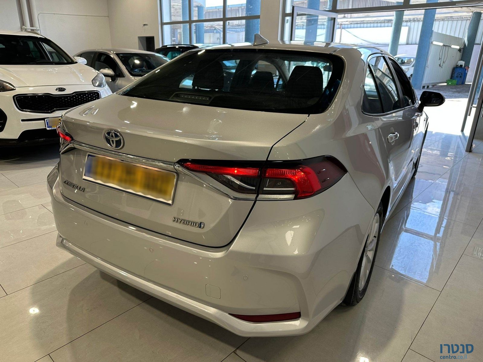 2020' Toyota Corolla photo #3