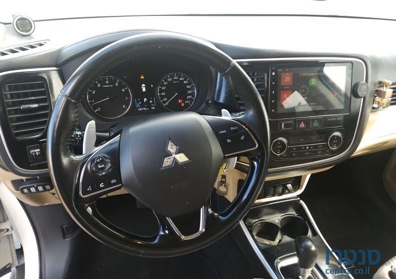 2017' Mitsubishi Outlander מיצובישי אאוטלנדר photo #5