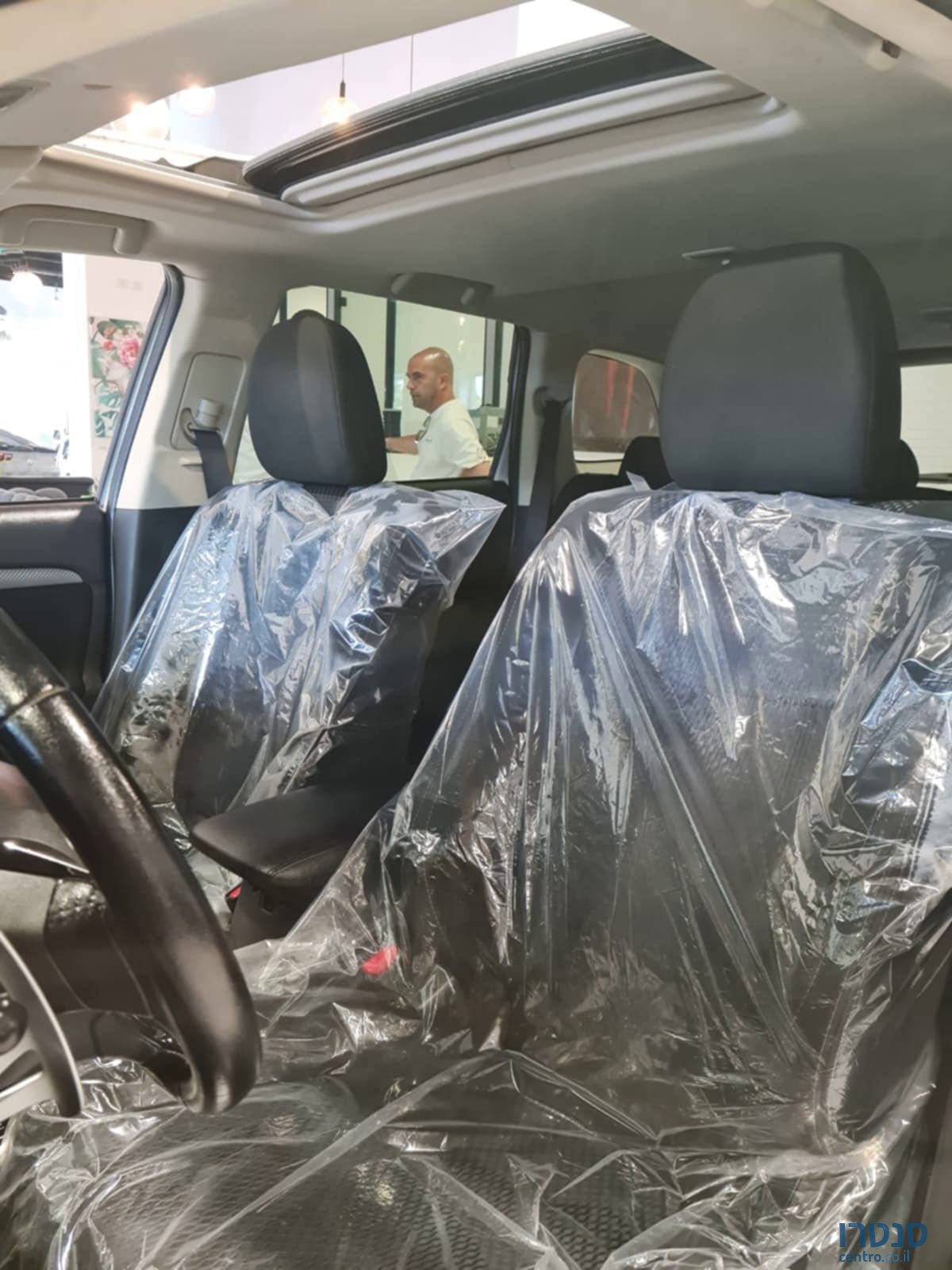 2017' Mitsubishi Outlander photo #6