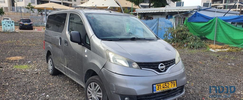 2012' Nissan Nv200 ניסאן photo #2