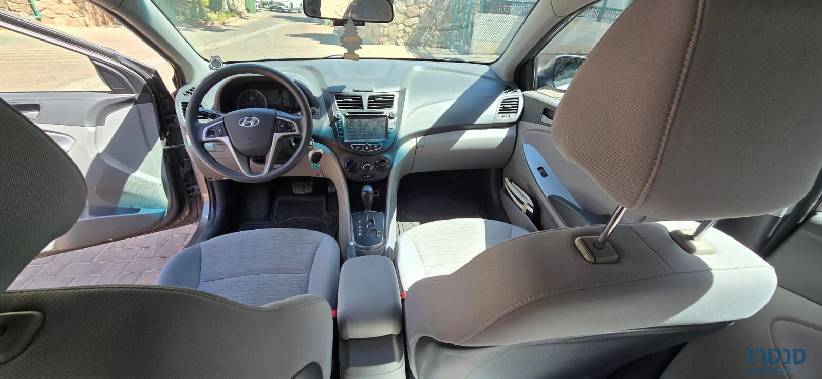 2018' Hyundai i25 יונדאי photo #2