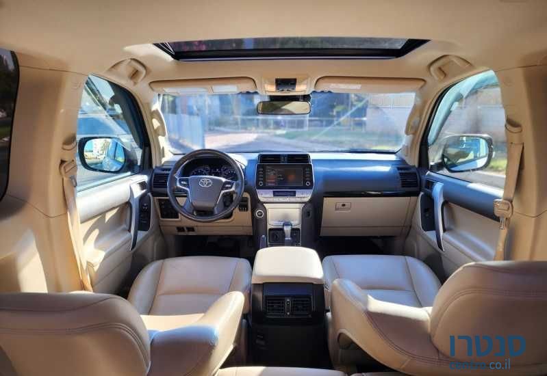 2022' Toyota Land Cruiser טויוטה לנד קרוזר photo #4