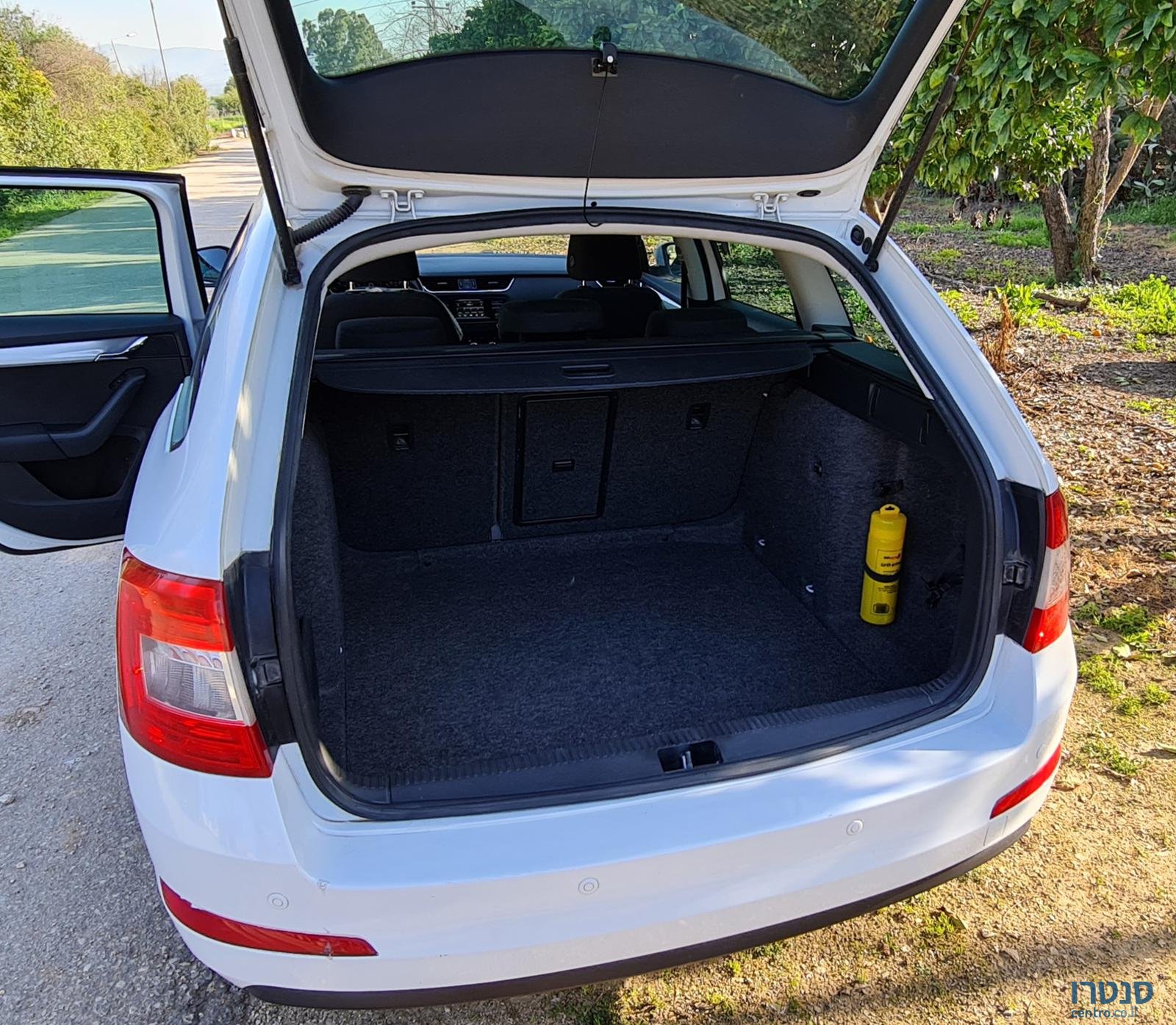 2015' Skoda Octavia A7 Ambition photo #5