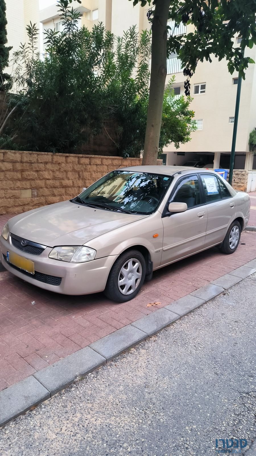 2001' Mazda 323 מאזדה לאנטיס photo #1