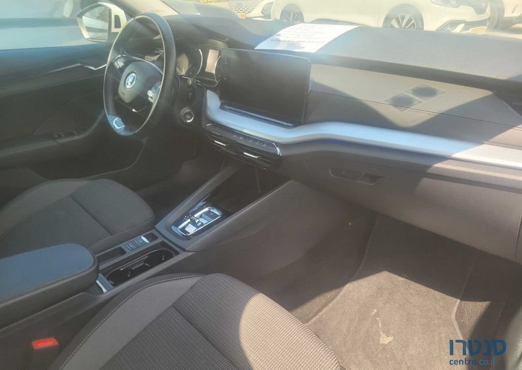 2021' Skoda Octavia סקודה אוקטביה photo #5