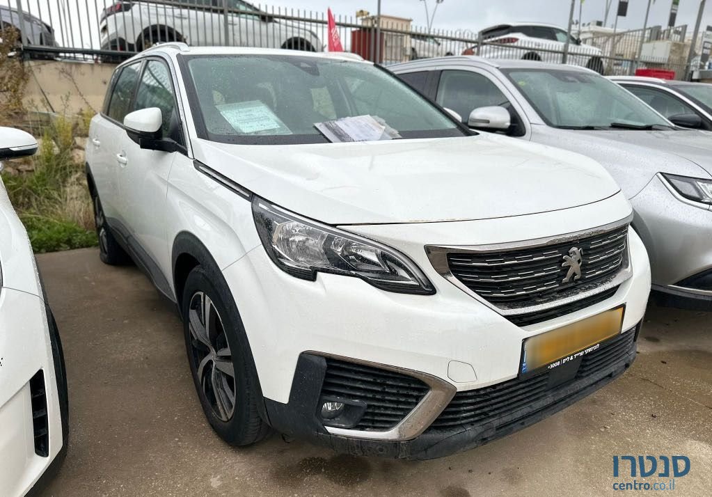 2020' Peugeot 5008 פיג'ו photo #1