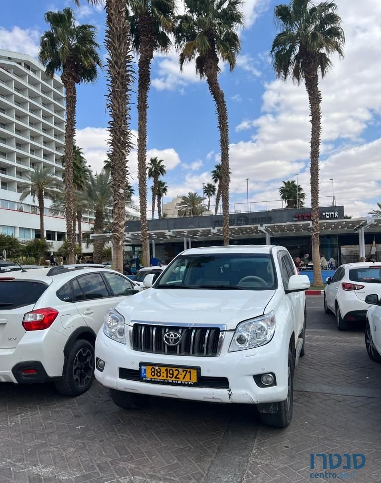 2010' Toyota Land Cruiser טויוטה לנד קרוזר photo #4