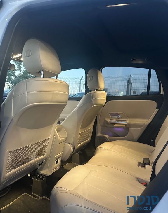 2021' Mercedes-Benz GLA מרצדס photo #3