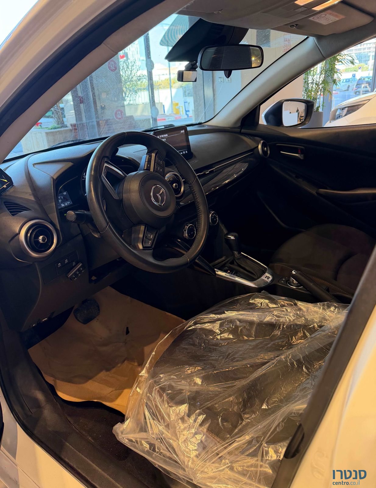 2022' Mazda 2 מאזדה photo #5