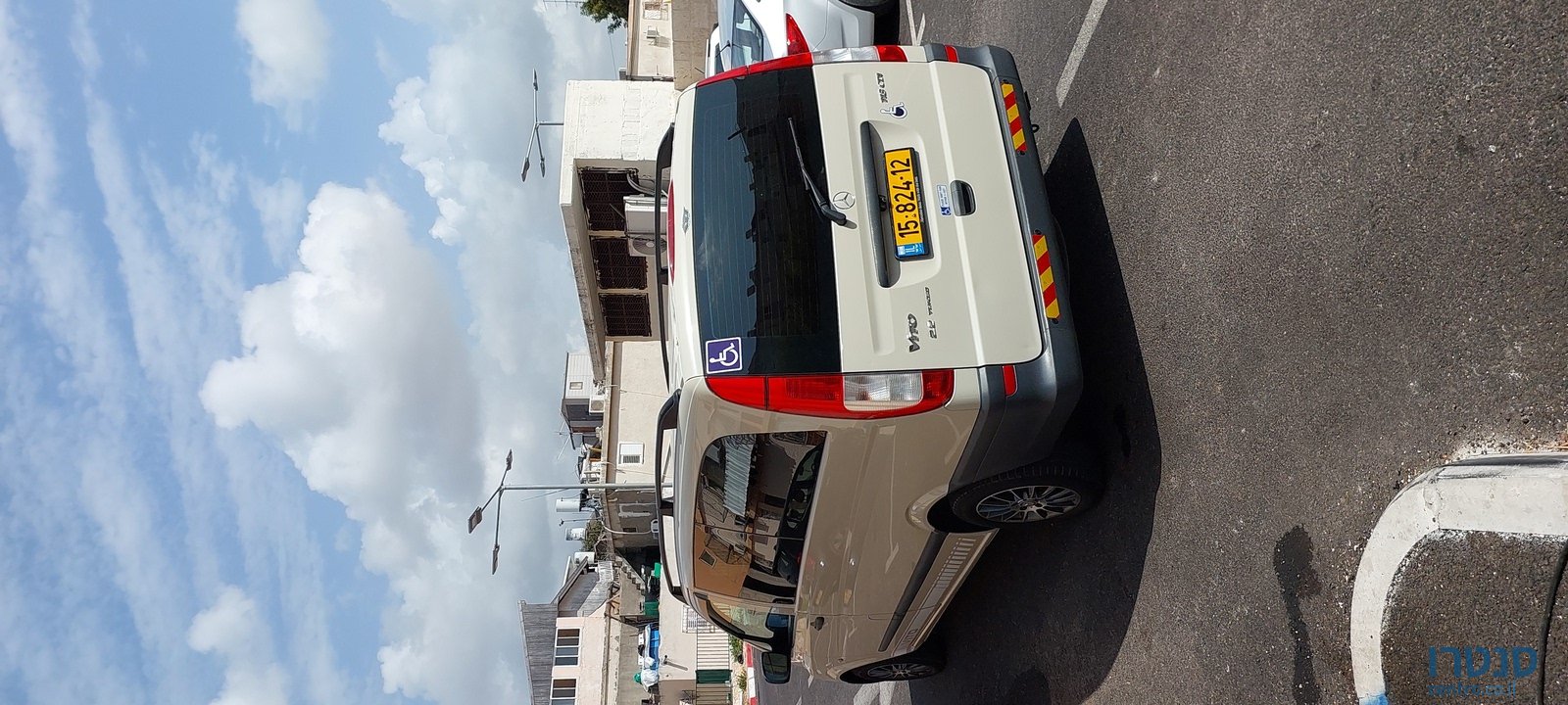 2013' Mercedes-Benz Vito W639 photo #4